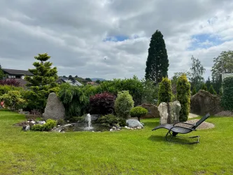 Garten mit Teich (© Kerstin Kaub)
