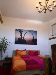 "Blick zum Donnersberg",  Schlafzimmer 1
