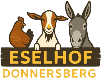 Ein fröhliches Logo von einem Hof mit einem Huhn, einer Ziege und einem Esel. Der Name "Eselhof Donnersberg" ist gut lesbar darunter.