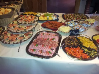 Impressionen des gastronomischen Angebotes (© Landgasthof Pfalzblick)
