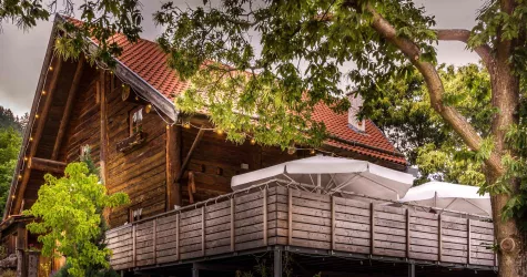 Außenansicht (© Landgasthof Pfalzblick)