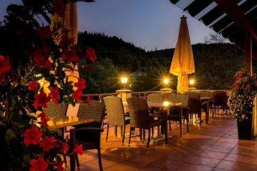 Terrassenblick 2015 2.01 (© Stollhof Hotel-Restaurant GmbH)