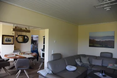 Wohnzimmer und Essbereich