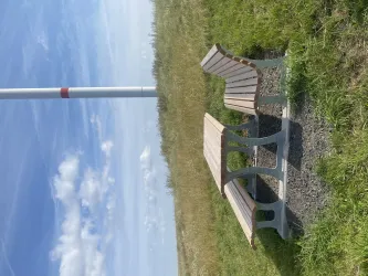 Picknickbank an den Windrädern