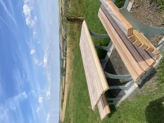 Picknickbank am Panoramarundweg Wartturm