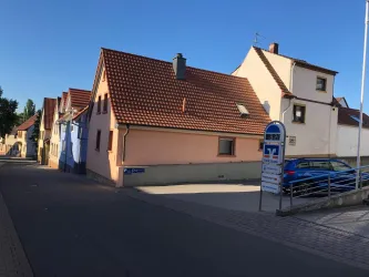 Straßenansicht