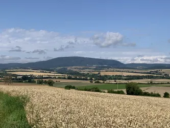 Der Donnersberg von weitem