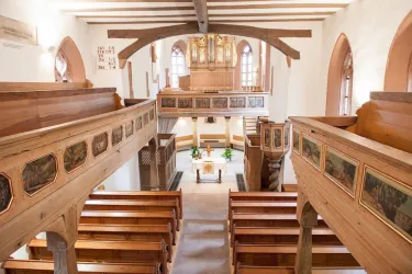 Innenraum Kirche Steinbach