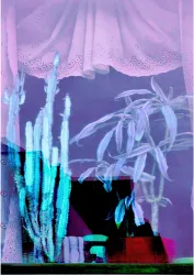 Ein dekoratives Fenster mit Pflanzen und einer Gardine. Die Farben sind lebhaft und wirken surreal.