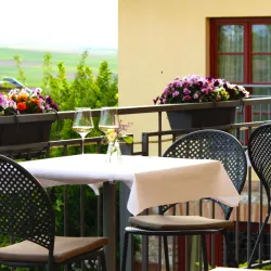 Terrasse (© Hotel Kollektur)