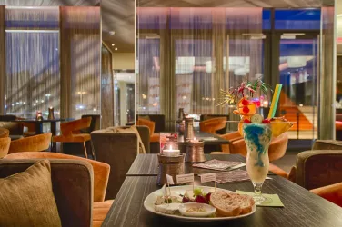 Lounge Cocktail