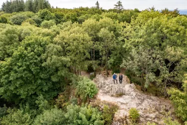 Pfälzer Höhenweg - Wanderer am Königsstuhl