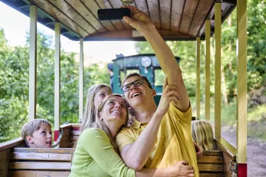 Eiswoog, Stumpfwaldbahn, Familie, Ausflug, Selfi