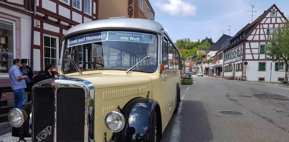 Oldtimer Bustouren Alte Welt
