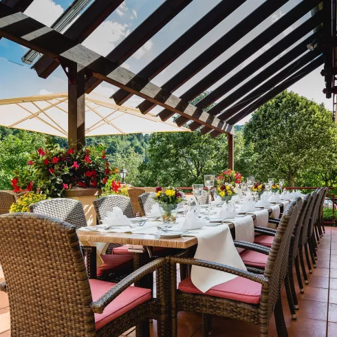 Terrasse (© Hotel-Restaurant Bastenhaus)