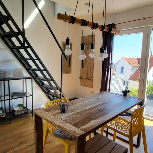 Essbereich mit Treppenaufgang (© Kerstin Opitz) Essbereich mit Treppenaufgang (© Kerstin Opitz)