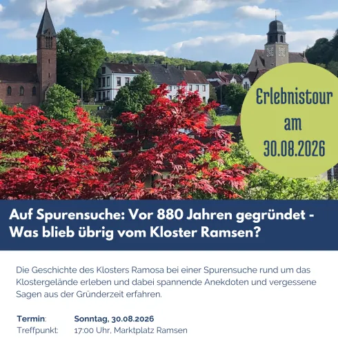 Eine malerische Landschaft mit blühenden Blumen und historischen Gebäuden. Der Himmel ist klar und die Schönheit der Umgebung lädt zu einer Erkundungstour ein.