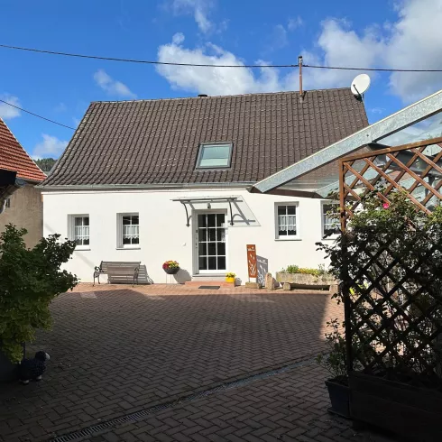 Haus aussen-2 Haus aussen-2
