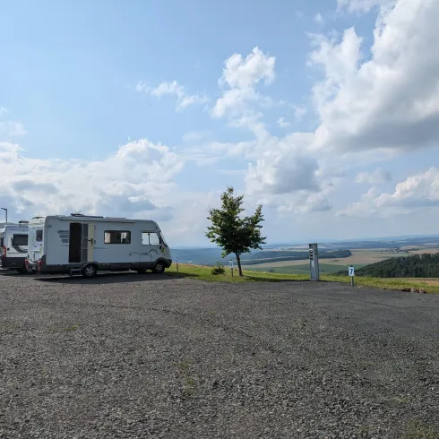 Wohnmobilstellplatz Nordpfalzblick mit WoMos