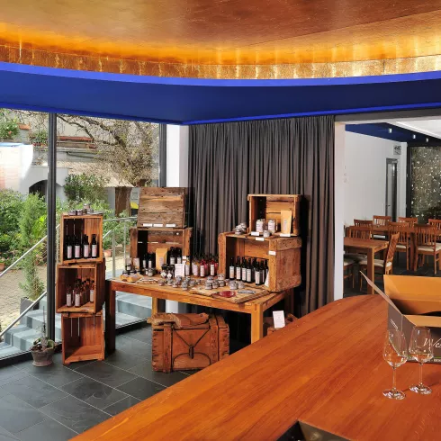 Westwind Weine Vinothek (© VG Monsheim_Fotograf Carsten Costard) Westwind Weine Vinothek (© VG Monsheim_Fotograf Carsten Costard)