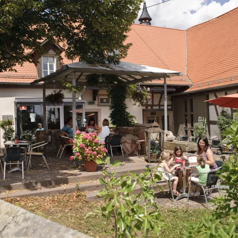 Café in Dannenfels (© Donnersberg-Touristik-Verband e. V.) Café in Dannenfels
