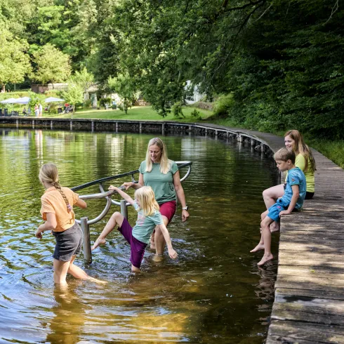 Kneippen, Kneippanlage, Eiswoog, See, Sommer, Familie